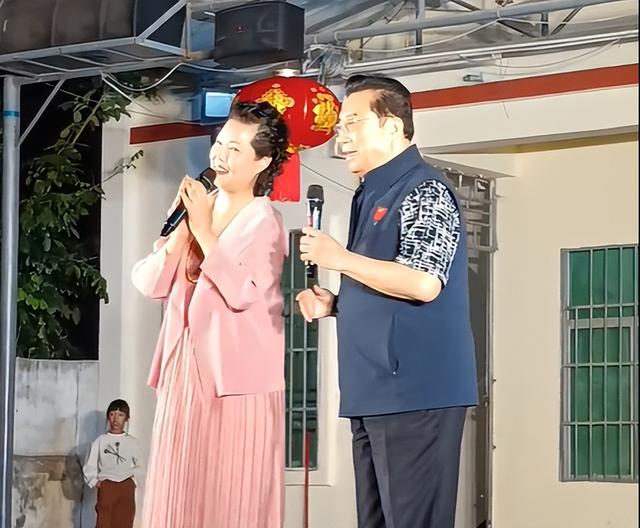 钱再多有什么用？87岁李双江一家4口的现状，给所有男人提了个醒