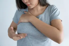 39岁女子查出乳腺癌晚期，丈夫后悔大哭：腋下早有提示，我没重视图片