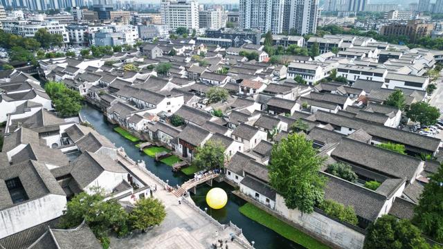 CityWalk湖州·遇见最江南｜从小西街到莲花庄，来一场“青绿雅集”式的文艺漫步