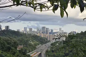 富士康不但没搬离深圳，还拉动龙华区2024年1-5月工业经济涨9.9%图片