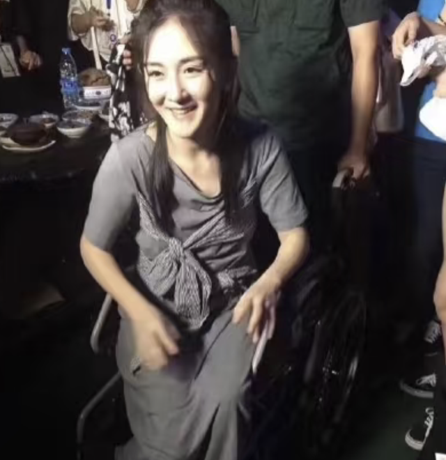 谢娜秋晚喊话欢迎全国游客，德阳火了，但四川卫视真的不在乎吗？