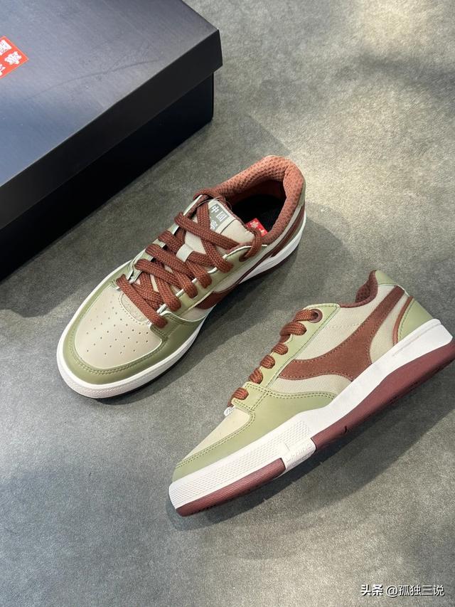 李宁2025鞋王榜出炉！TOP10包揽专业与潮流，这双鞋竟卖爆全