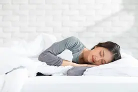 睡眠不好，多是肝火旺——建议多吃4种菜，助睡眠，一觉到天亮图片