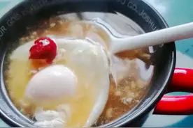 我给自己煮了一碗红糖鸡蛋醪糟图片