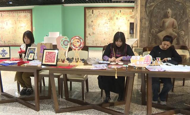 敦煌：研学活化文化根脉 书写文旅融合新答卷