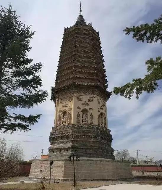 从辽阳到巴林左旗到宁城，既是一次地域旅行，也是一次历史回望