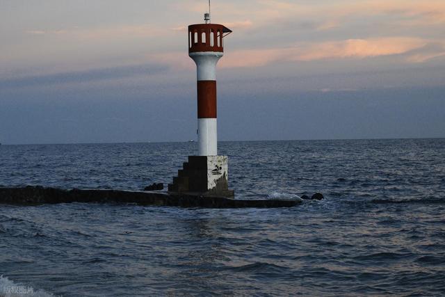 去广西海边小城过20度的暖冬！被严重低估的的防城港，人少清净