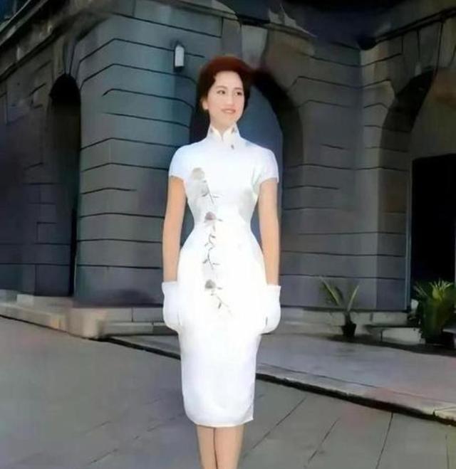 国民党主席妻子有多美？年仅19便在选美中夺魁，明艳动人气质出众