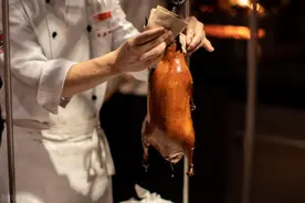 北京烤鸭与南京烤鸭的区别？一口气告诉你，我也刚知道，涨知识了图片