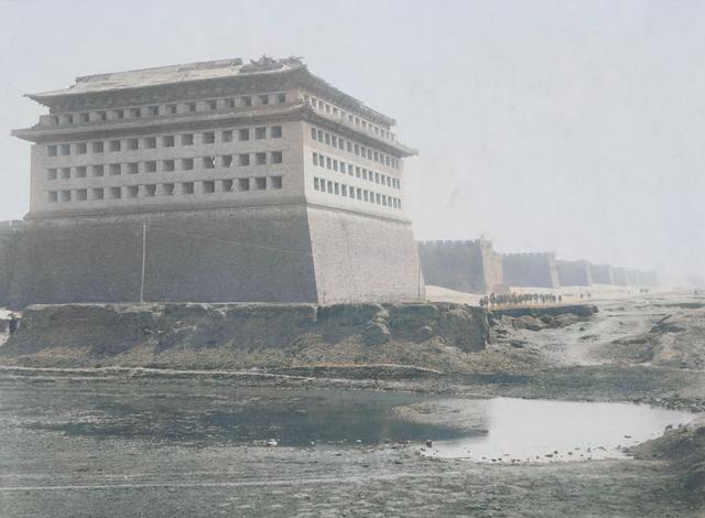 太罕见了！一个日本人拍下了1906年的长城，居然是这个样子