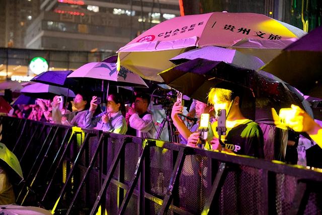 黔南暑期快闪登陆贵阳：天眼、非遗、影视打卡齐亮相！