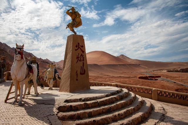 中国最美系列！一座正在燃烧的山，新疆火焰山游玩攻略来啦，快冲