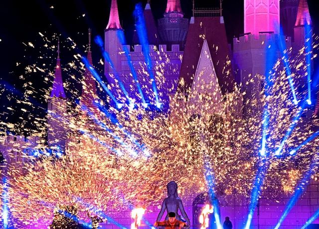 石景山游乐园冰雪音乐狂欢！零点陪你同迎2026