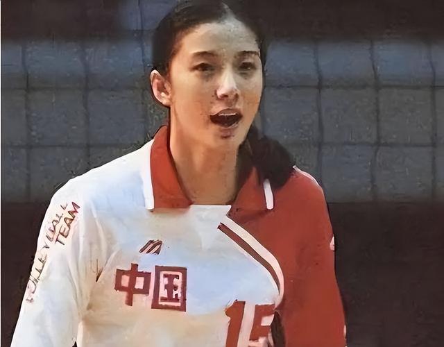 她被称为女排第一美女，离婚后嫁给美国人，如今56岁生活滋润美满