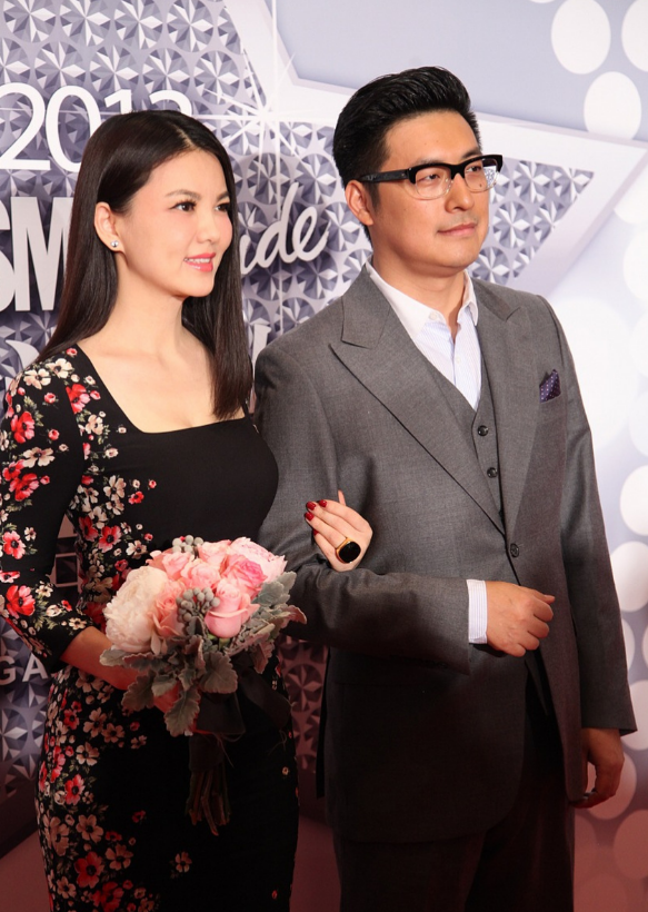 演都不演了！李湘回娘家晒照片不到2天，恶心一幕就出现了