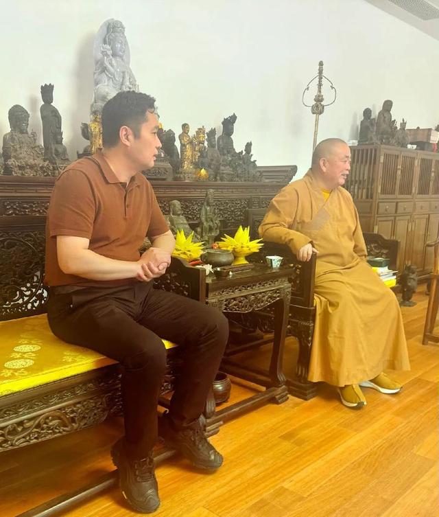 不查不知道一查吓一跳，掌控少林寺38年的释永信，私下到底有多壕