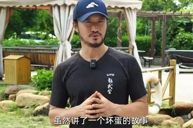 被央视怒批、摇头晃脑、德不配位，难怪阅兵从不邀请“流量”明星