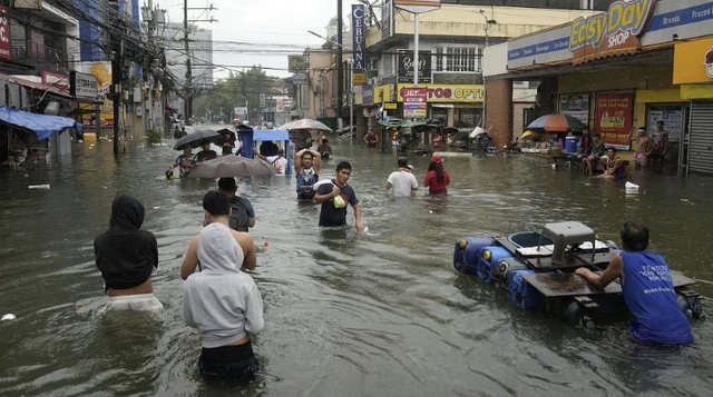 年度十大热点事件盘点：特朗普新政掀波澜，从贸易战到AI热潮！