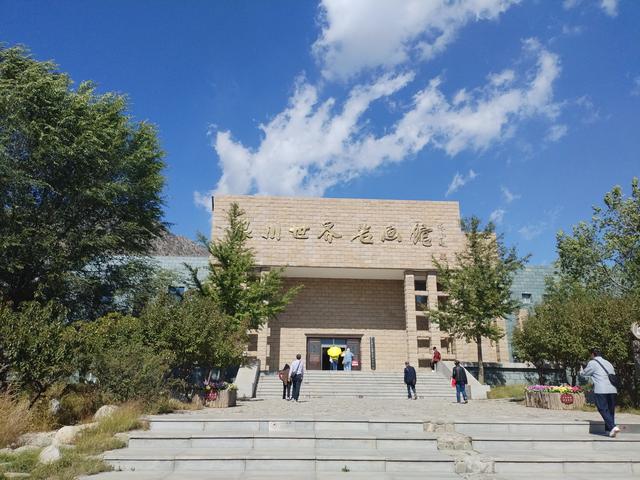 怀旧.镇北堡影视城/又见贺兰山岩画