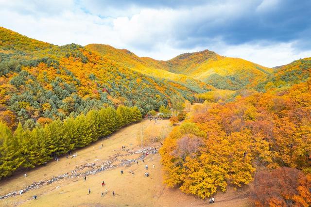 适合9月出发的旅行地！这6个地方即将上演最美的秋色，美得不像话