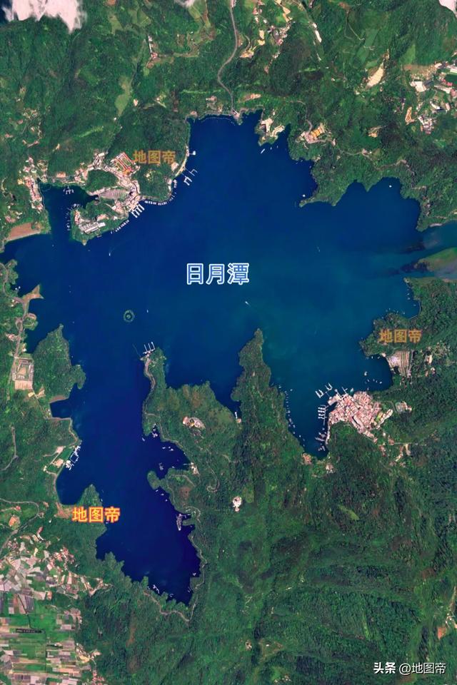 天山天池，长白山天池，云贵高原滇池，玉山日月潭，你先去哪个？