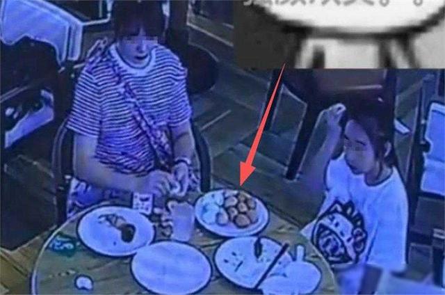 “捏蛋姐”身份被扒！娘家人：她是个扶弟魔，老公差点跟她离婚