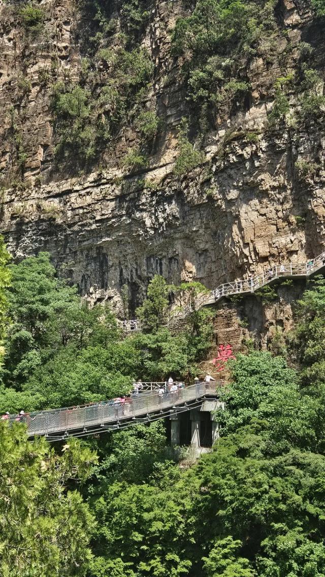 躲进燕山深处的清凉世界：被清代列为"风水禁地"200年的原始山林