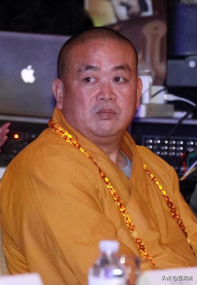 不查不知道一查吓一跳，掌控少林寺38年的释永信，私下到底有多壕