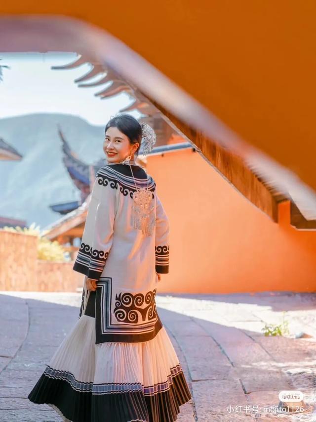 比大理浪漫！比昆明更近！高铁直达阳光小城，2万株蓝花楹美疯！观海登山，美食吃到爽！