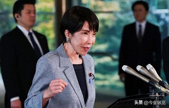 扇贝腐烂，盟友沉默！日本5500亿买不来美国一句撑腰，民调创新低