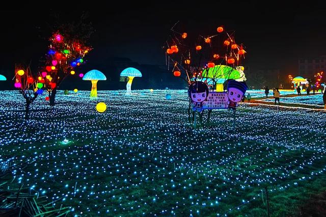 桂林：首届非遗千灯游园，光影艺术璀璨盛宴！