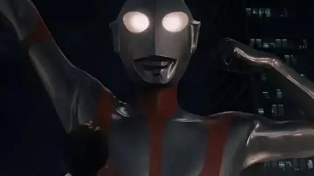 初代奥特曼佐菲和新奥特曼利匹亚佐菲