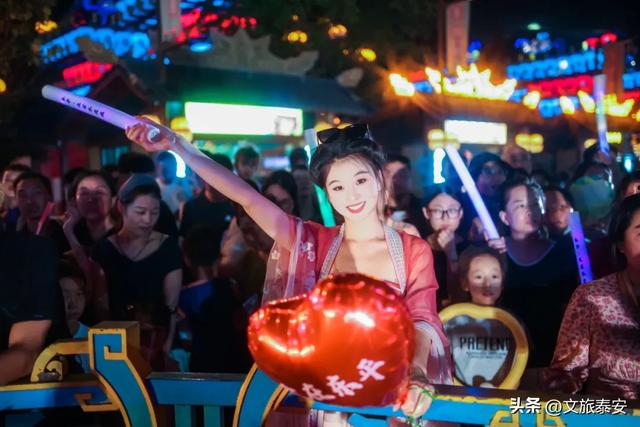 跟着节气游泰安 | 白露之夜,泰安惊现大型国潮现场!这场游园灯会别错过!