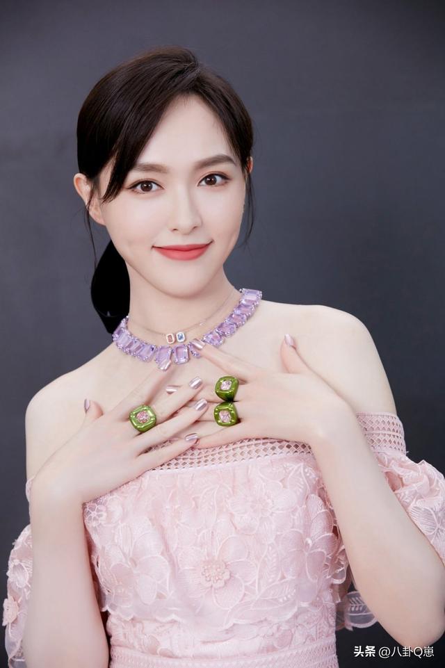 陪睡陪玩都只是开胃菜，目无王法、集体嫖娼，背后的恶心藏不住了