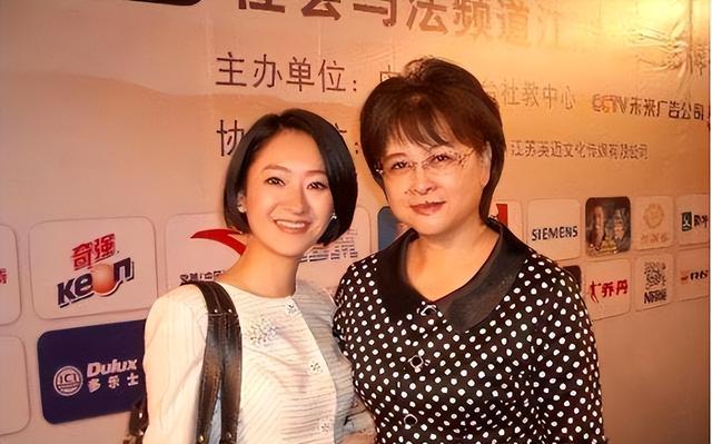央视肖晓琳：退休5个月，在美国儿子家死去，临终26字遗言太深刻