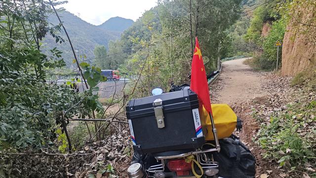 赏秋秦岭，摩旅商洛（09）从商南县出发，前往金丝峡镇