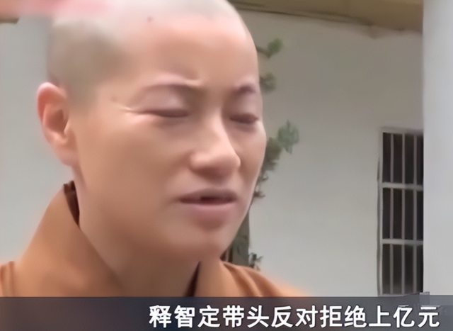 比释永信还过分的尼姑！白天参佛晚上泡吧，寺庙开后宫，现怎样了