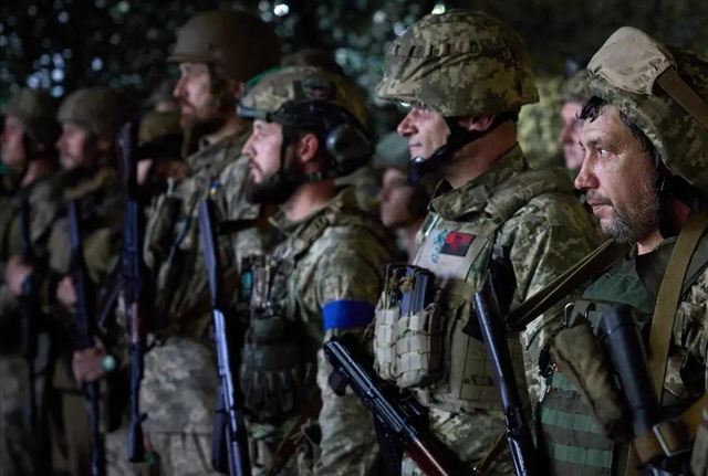 俄乌和谈又陷僵局！特朗普对乌下最后通牒，以乌领土换国家安全