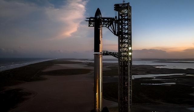 中美俄火箭最大推力差距断崖：美7130吨，俄仅4620吨，中国是多少