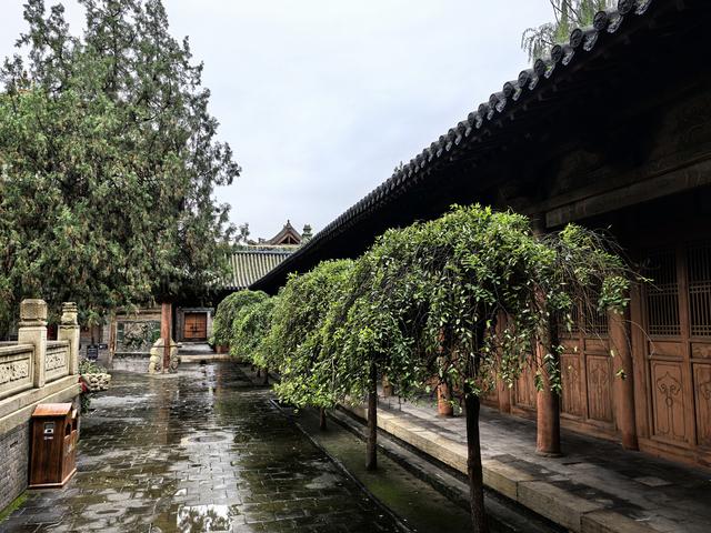 2025年稻城亚丁自驾之旅（4）榆次老城