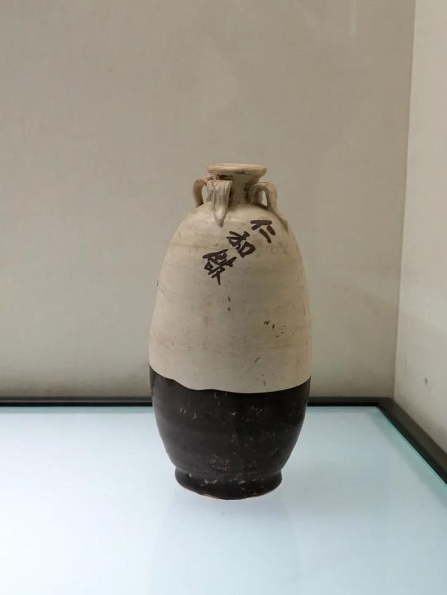 河北磁县，磁州窑博物馆笔记，那些白地黑花的枕头会讲故事