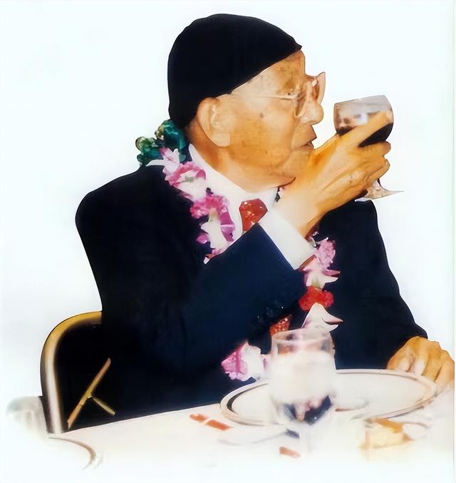 1991年，邓小平派人去美国邀请张学良回大陆，张学良：有三个条件