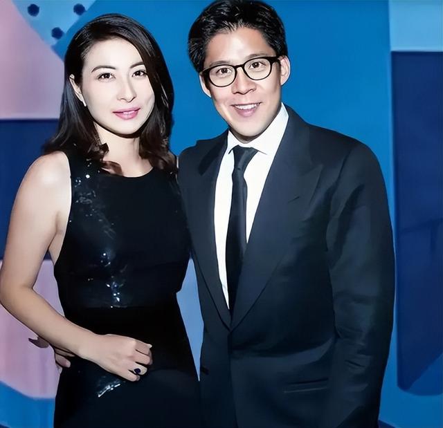 央视对郭晶晶的称呼变了，三字之差释放强烈信号，霍震霆全说对了