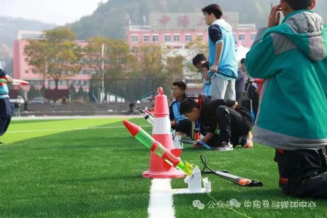 中阳县第五届“紫云航空杯”青少年航模机器人智能竞赛圆满落幕