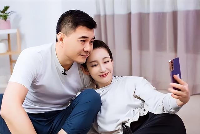 原来他们是夫妻，因戏生情恩爱13年，演完《生万物》，终于火了