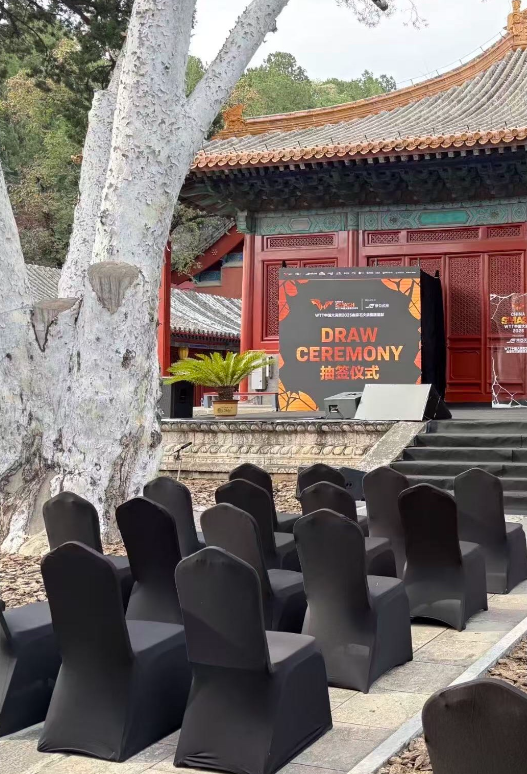 大满贯为啥要到法海寺抽签！北京那么大，就非得到法海寺抽签吗？