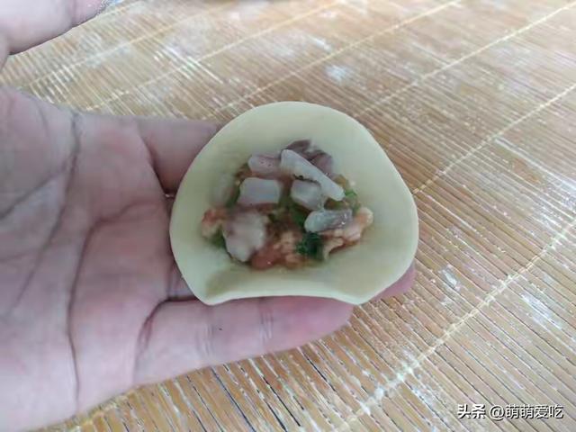 冬至吃饺子，建议大家：少吃白菜萝卜，多吃4样，养阳暖身庆团圆
