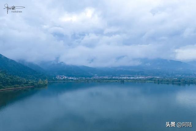 四川省第二大淡水湖原来在凉山彝族自治州，形成于约180万年前