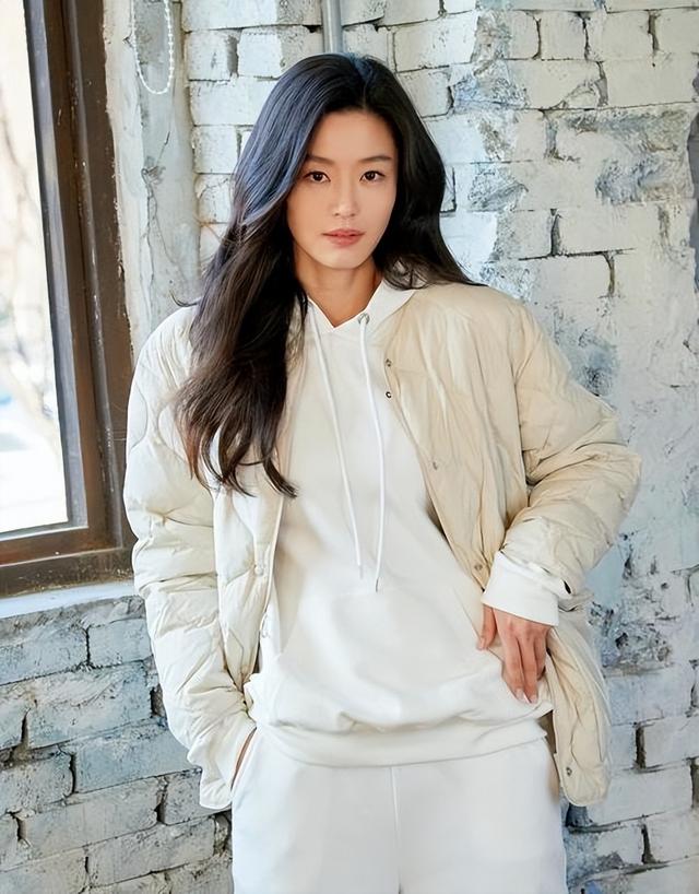 韩国教授为全智贤发声，超30家韩媒跟进报道，承认新剧辱华但不改
