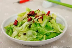 养胃的日子，有个友友说包菜农药残留多，这个我不关心图片